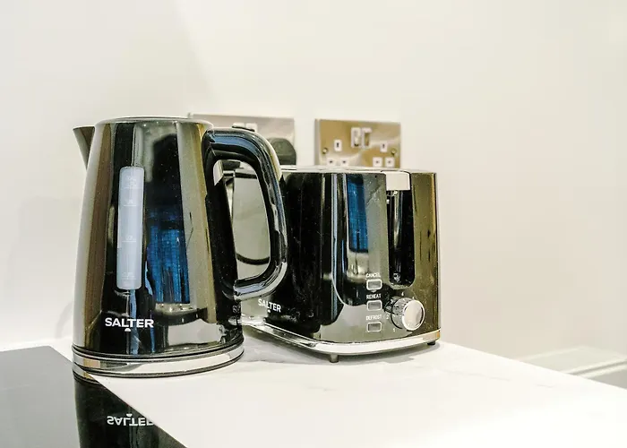 Stylish 1bed Flat Centre Sleeps 4 *