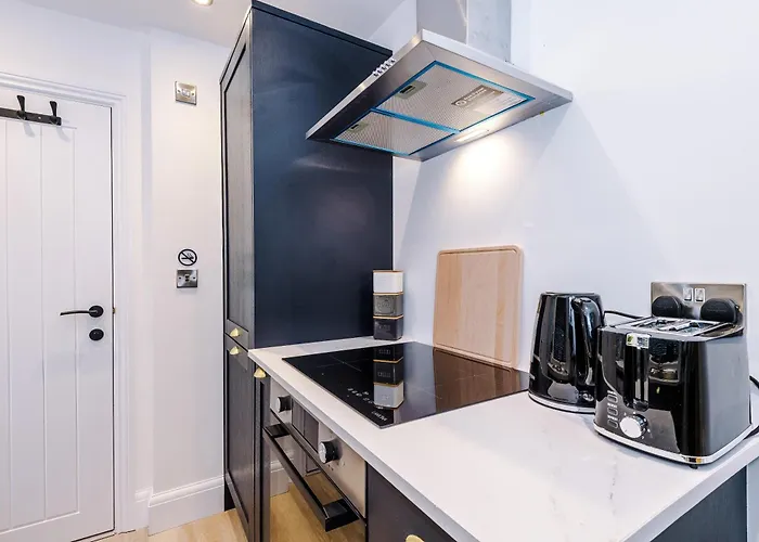 Stylish 1bed Flat Centre Sleeps 4