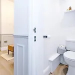 Apartment Stylish 1bed Flat Centre Sleeps 4 *