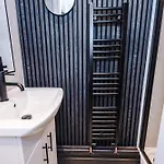 Apartment Stylish 1bed Flat Centre Sleeps 4