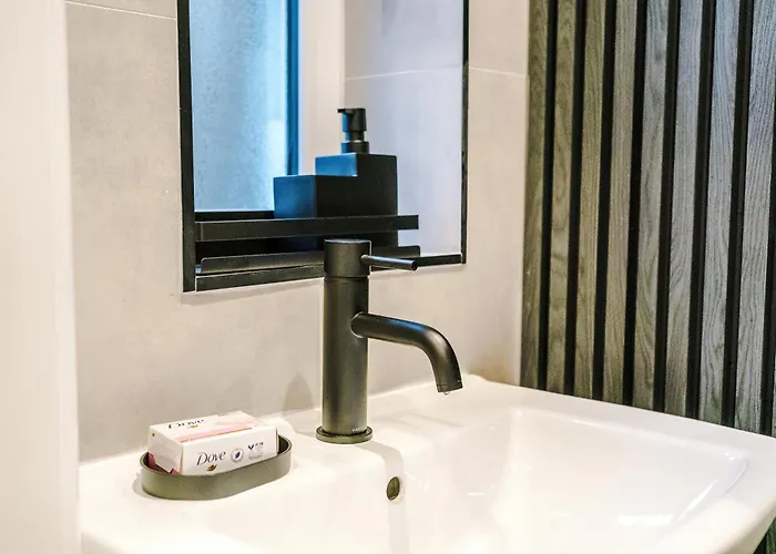 Stylish 1bed Flat Centre Sleeps 4 Апартаменты *