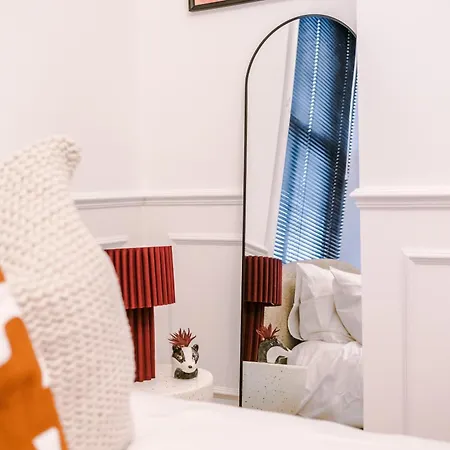 Apartman Stylish 1bed Flat Centre Sleeps 4 *