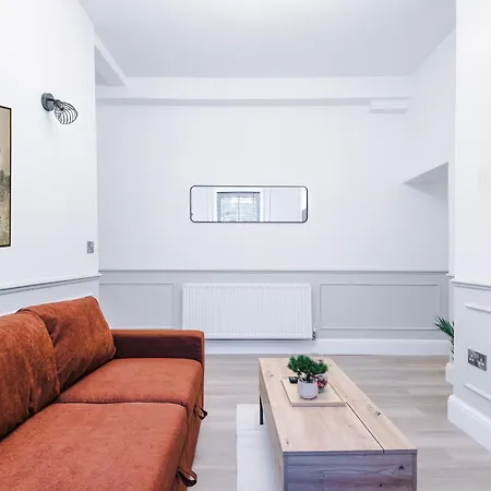 Apartman Stylish 1bed Flat Centre Sleeps 4 *