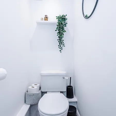 Apartman Stylish 1bed Flat Centre Sleeps 4 *