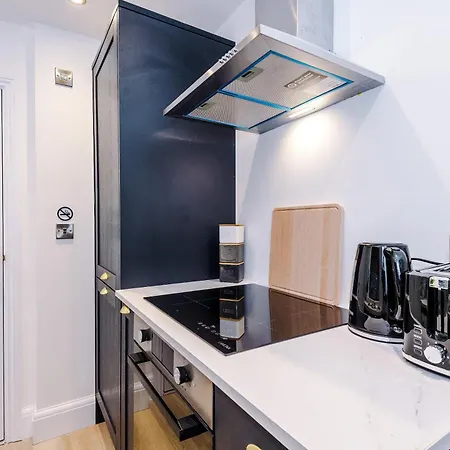 Stylish 1bed Flat Centre Sleeps 4